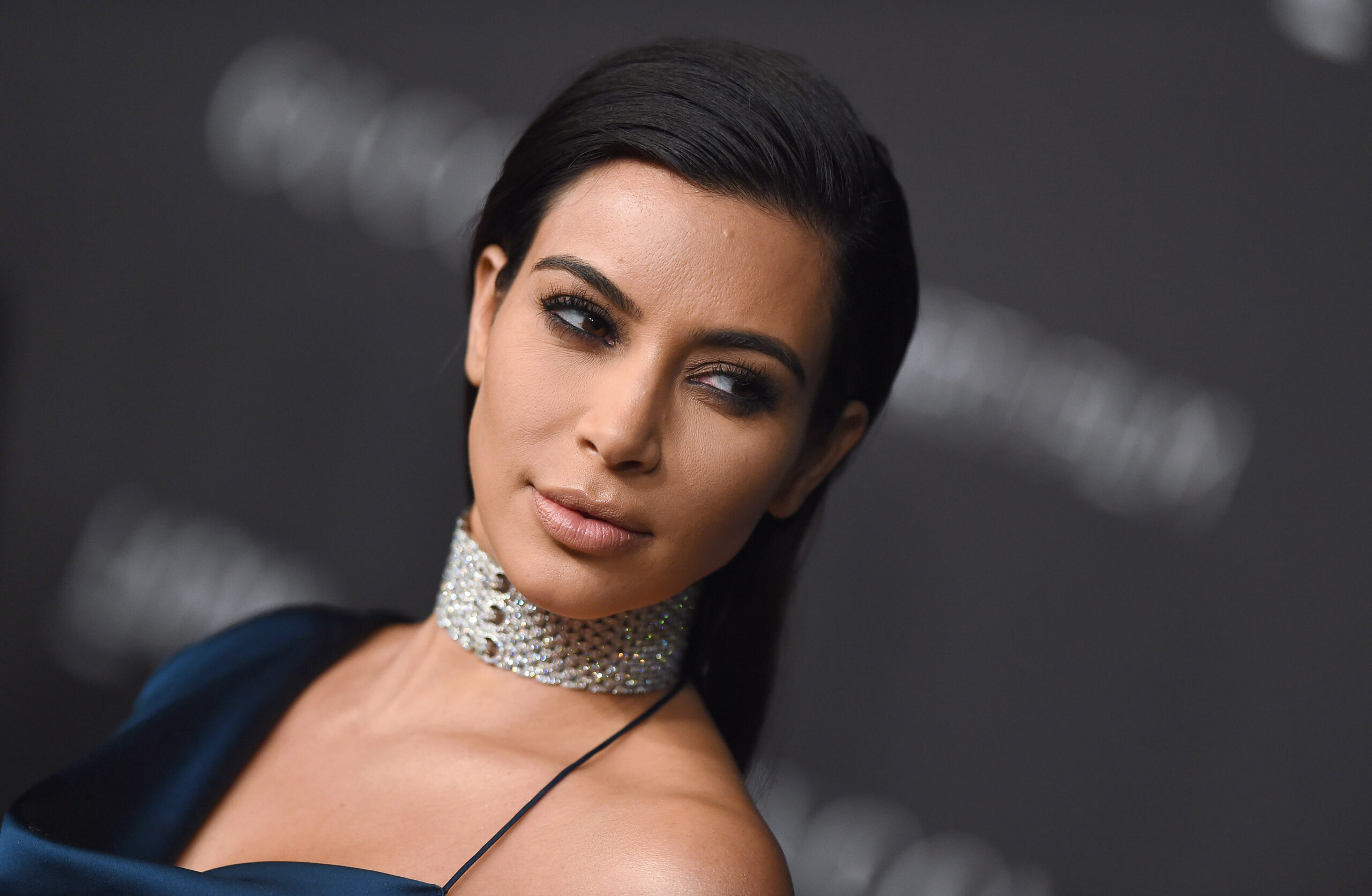 Kim Kardashian dice en el proceso de robo en París: