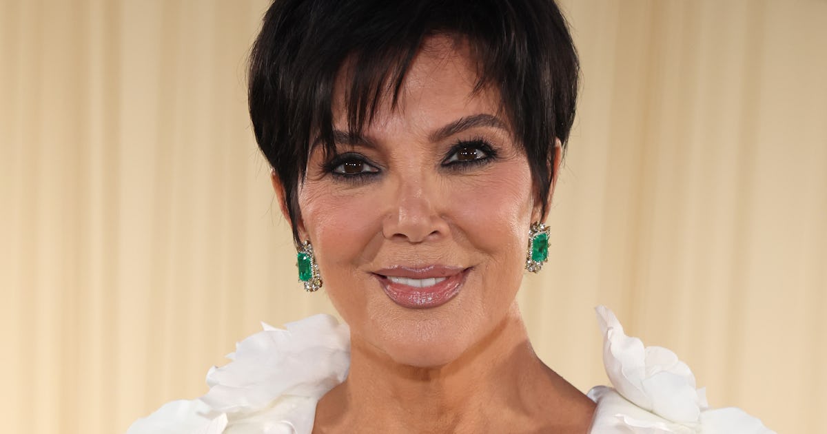 Kris Jenner's Flippy Hydro Bob Channels Kourtney Kardashian