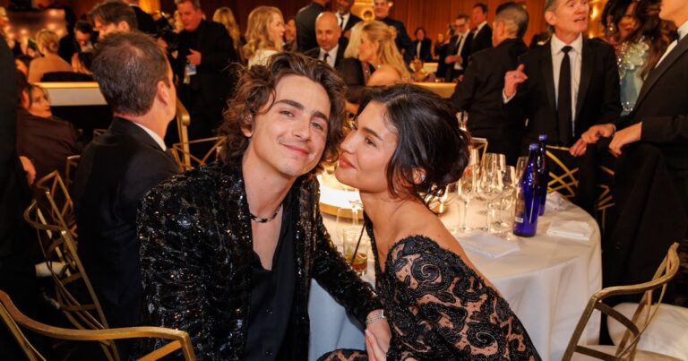Kylie Jenner y Timothée Chalamet fueron oficiales de la alfombra