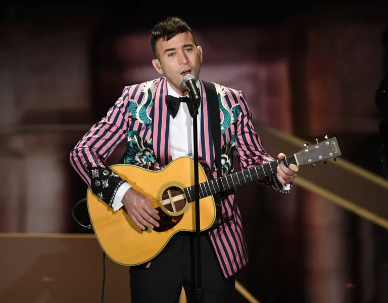 "La Biblia es muy gay": Sufjan Stevens sobre la religión