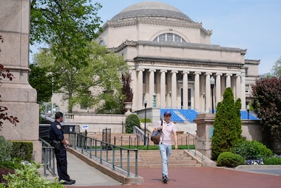 La Universidad de Columbia dispara a 180 personas después de