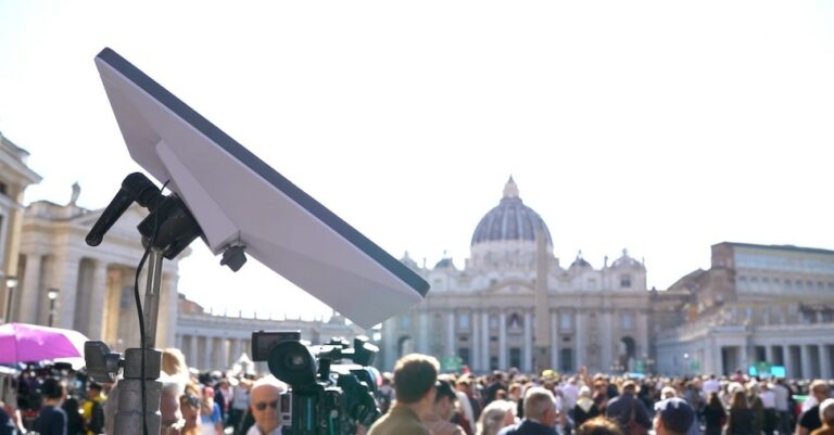 La elección del Papa Leo XIV se transmite gracias a