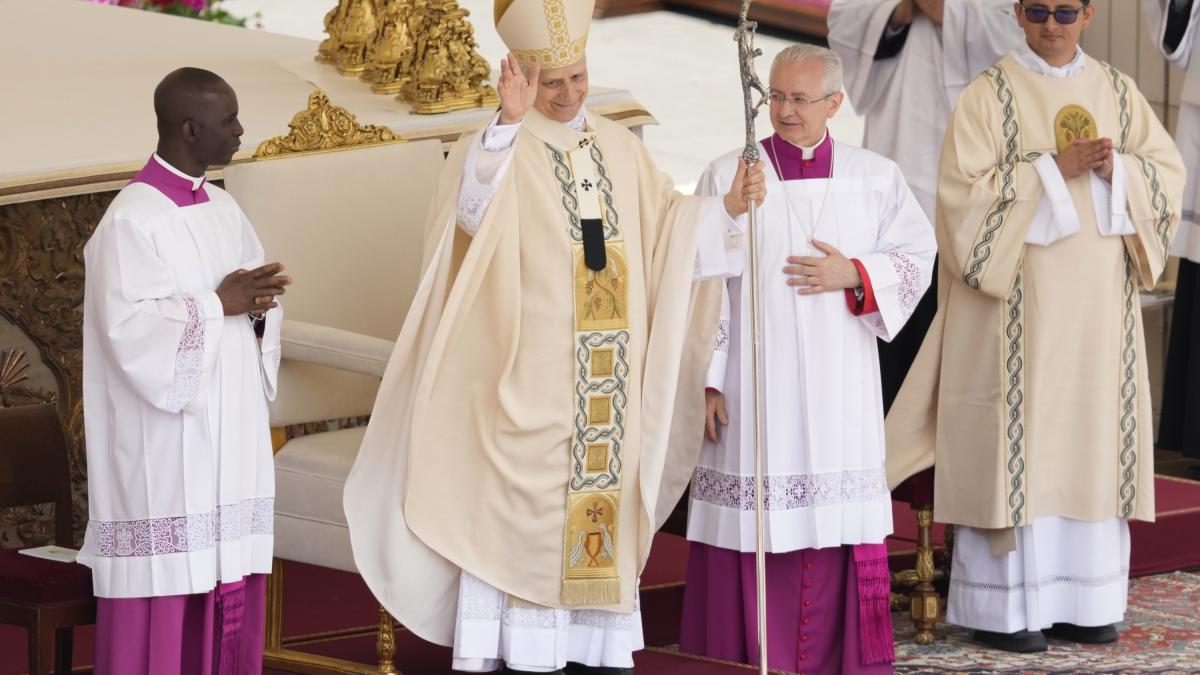 La entonación del Papa Leo XIV: los momentos sobresalientes. "Elegí