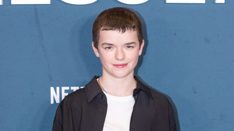 La estrella de la adolescencia, Owen Cooper, aparece en el