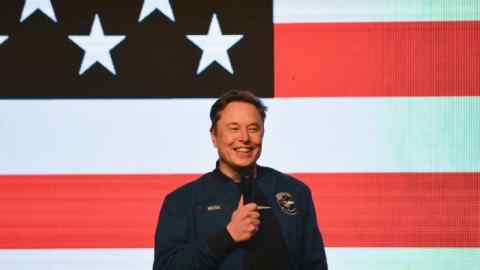 Elon almizcle