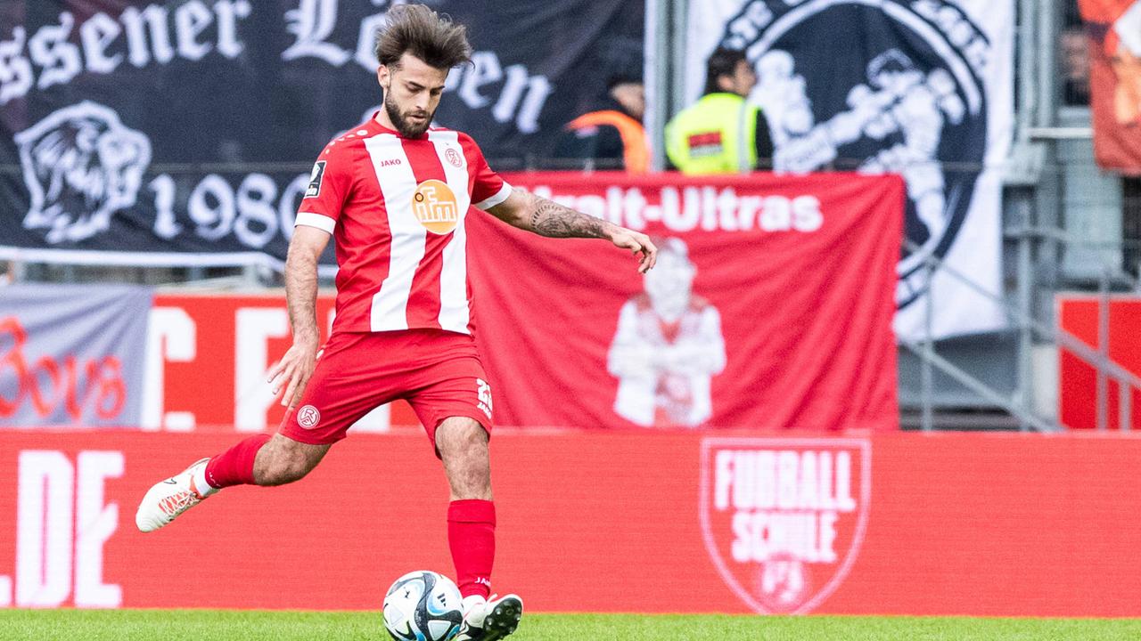 Livestressam - 1860 Munich recibe comida roja blanca
