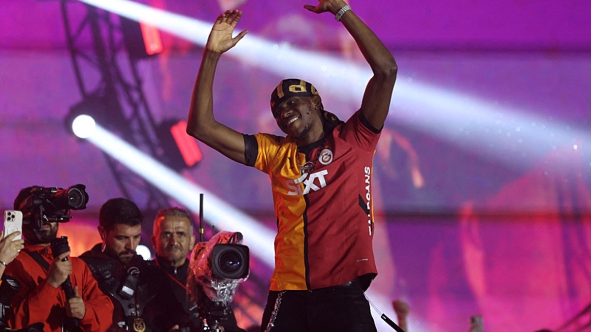 Llame a Victor Osimhen, uno de los fanáticos en Galatasaray: