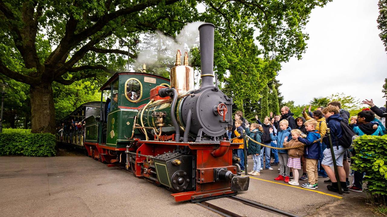 Locomotora Aagje van de Efteling vuelve a funcionar, pero luego