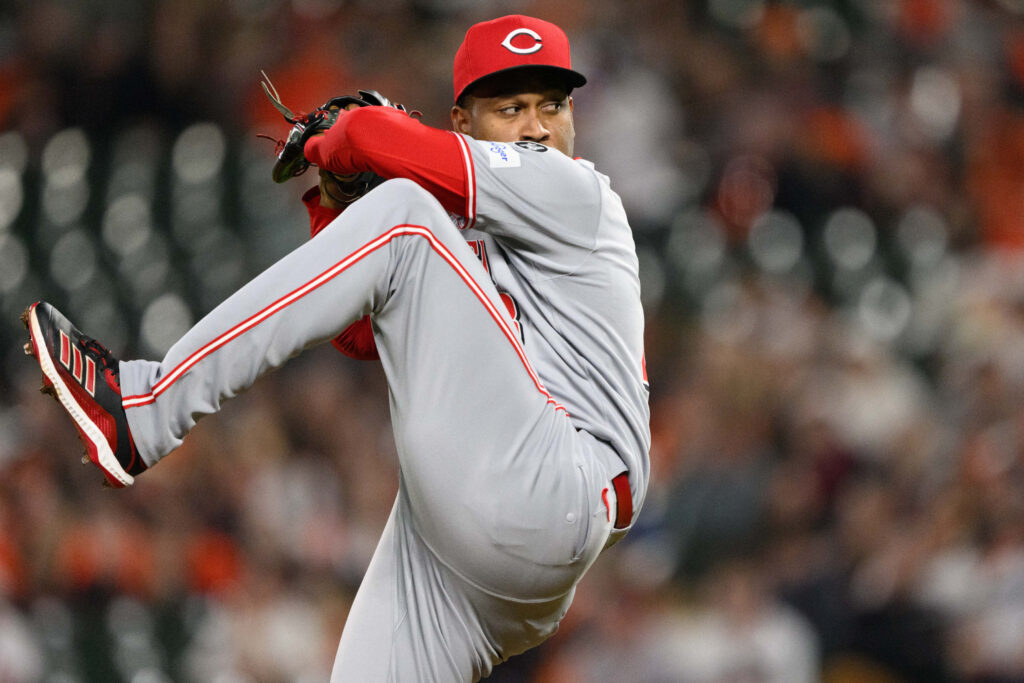 Los Rojos intercambian a Alexis Díaz con los Dodgers.