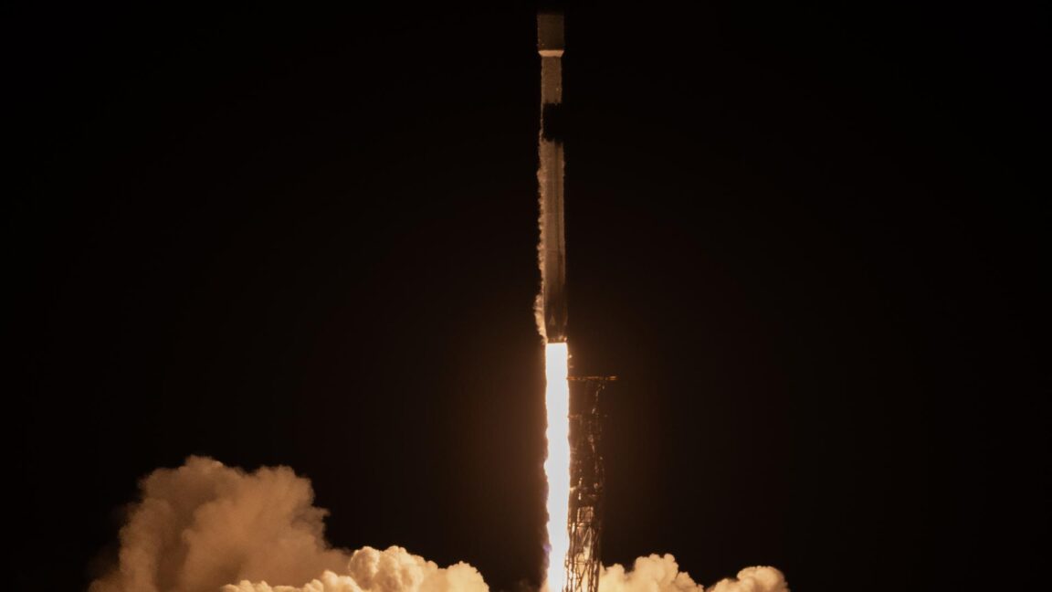 Los estruendos sónicos del Falcon 9 pueden sentirse más como