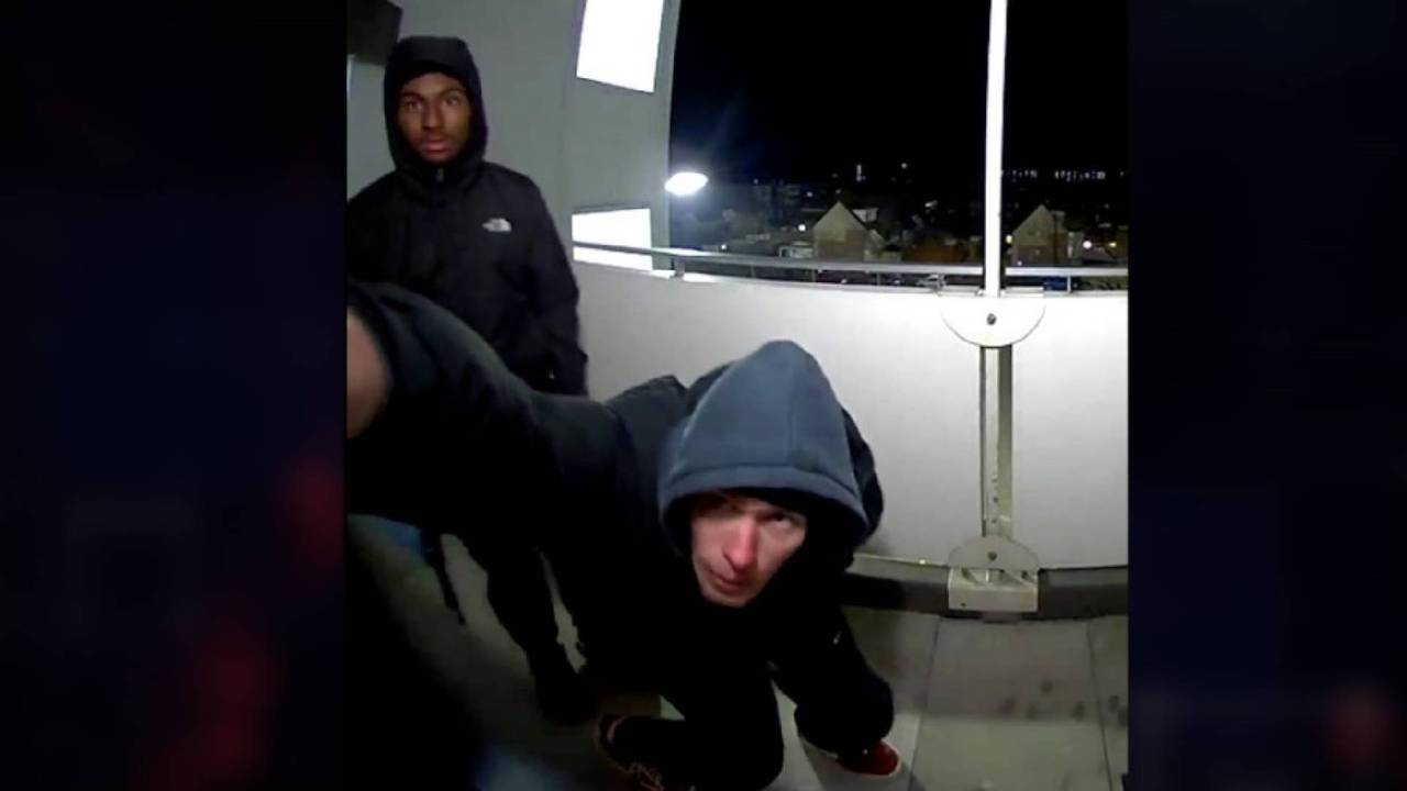 Los hombres cometen robo en el hogar y dejan miedo