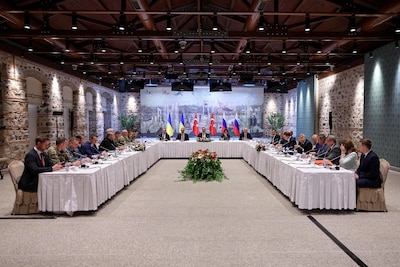 Los rusos y los ucranianos no se dan la mano