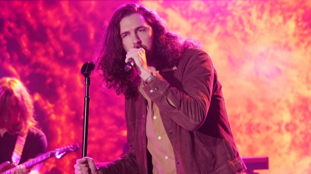 Los últimos colaboradores de Hozier son pájaros irlandeses, grillos, lluvia