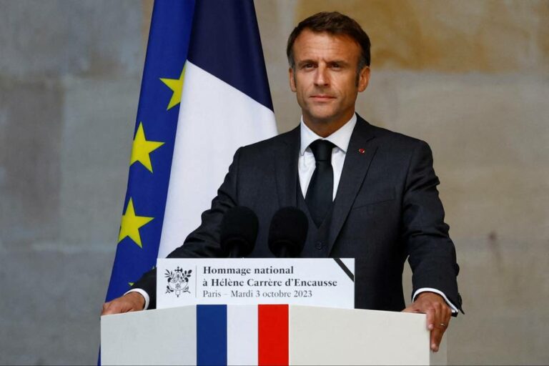 Macron apoya la demanda de la abolición de las reglas