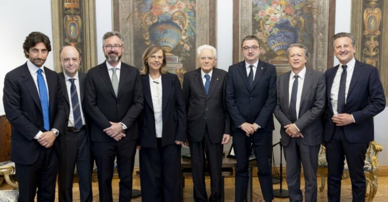 Mattarella recibe el festival de delegación de la economía de