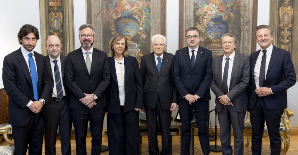 Mattarella recibe el festival de delegación de la economía de