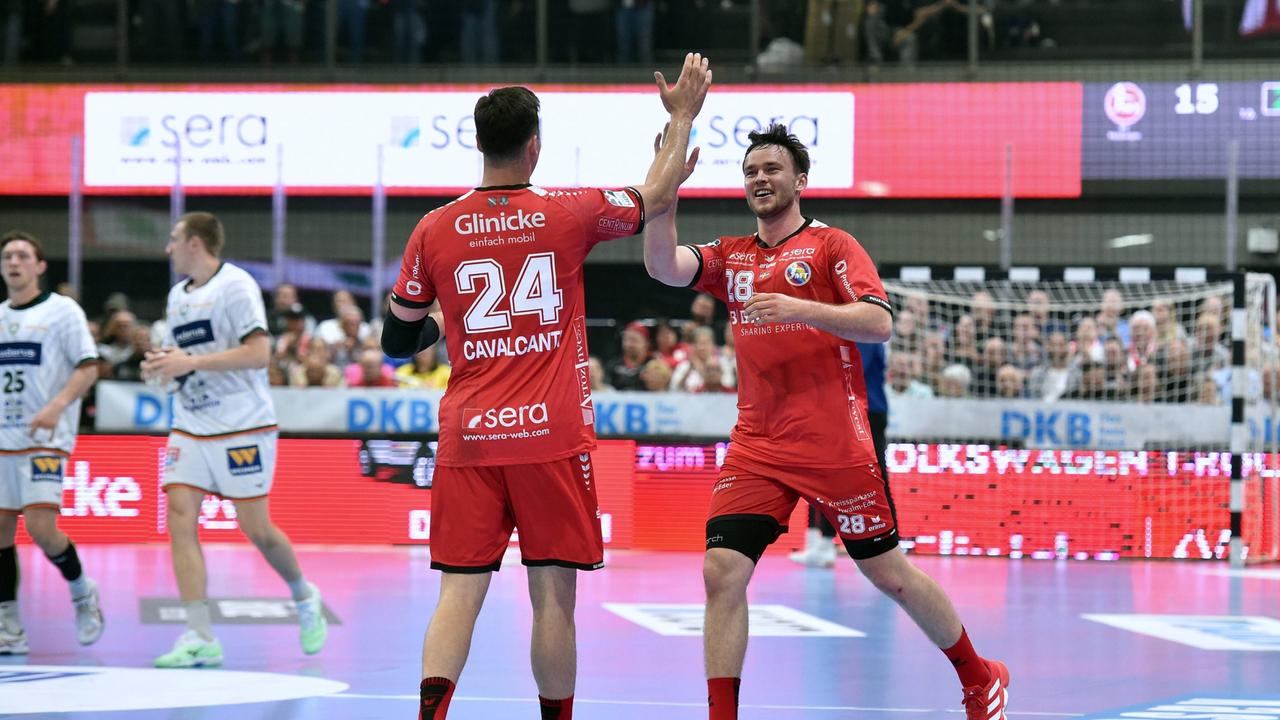 Melsungen sustenta las ambiciones del título en el Derby