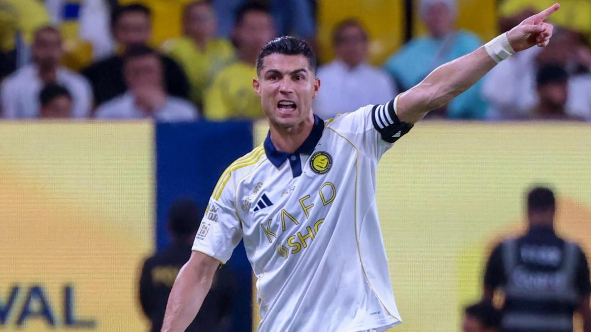 Mensaje críptico de Ronaldo: "Capítulo cerrado pero la historia continúa".
