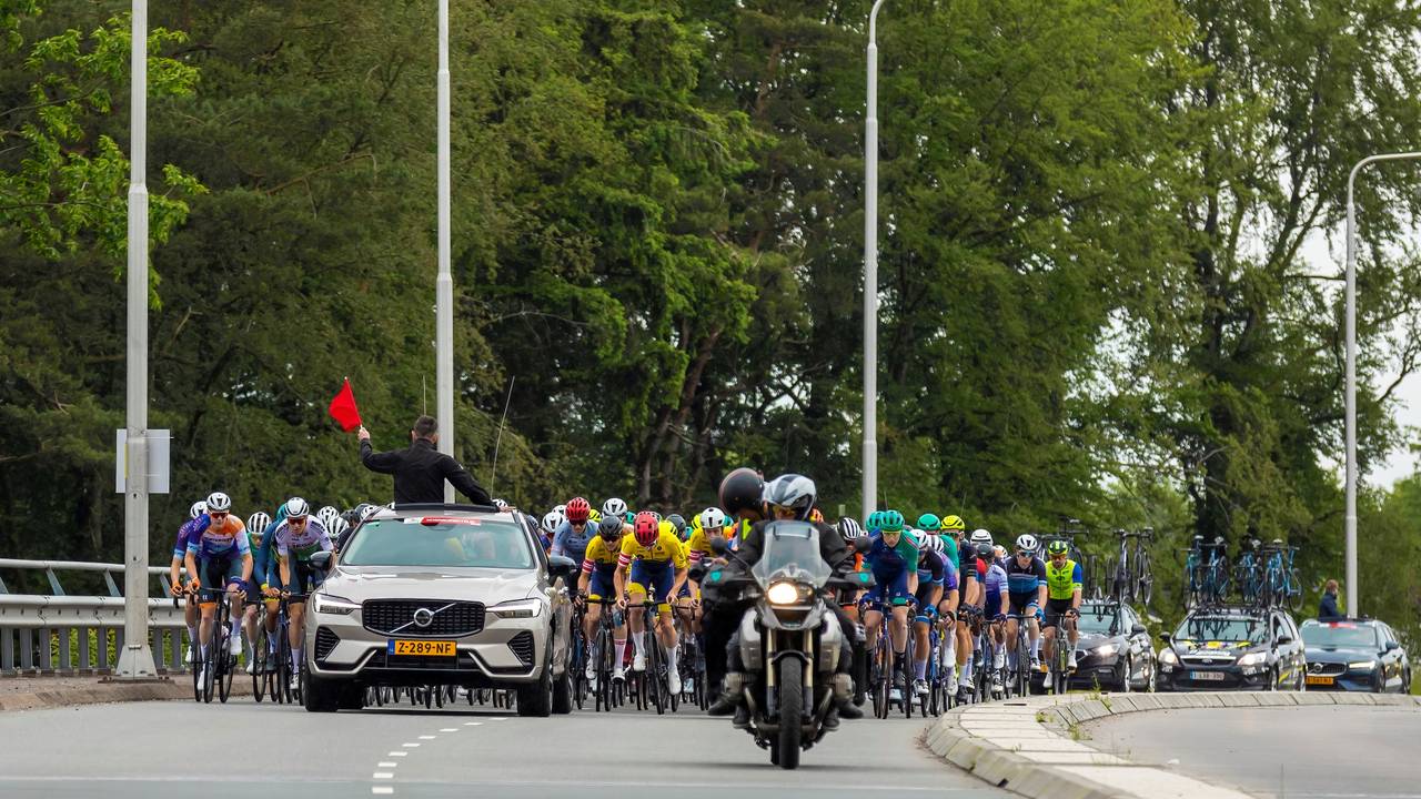 Mira en vivo ahora en el clásico de ciclismo Omloop