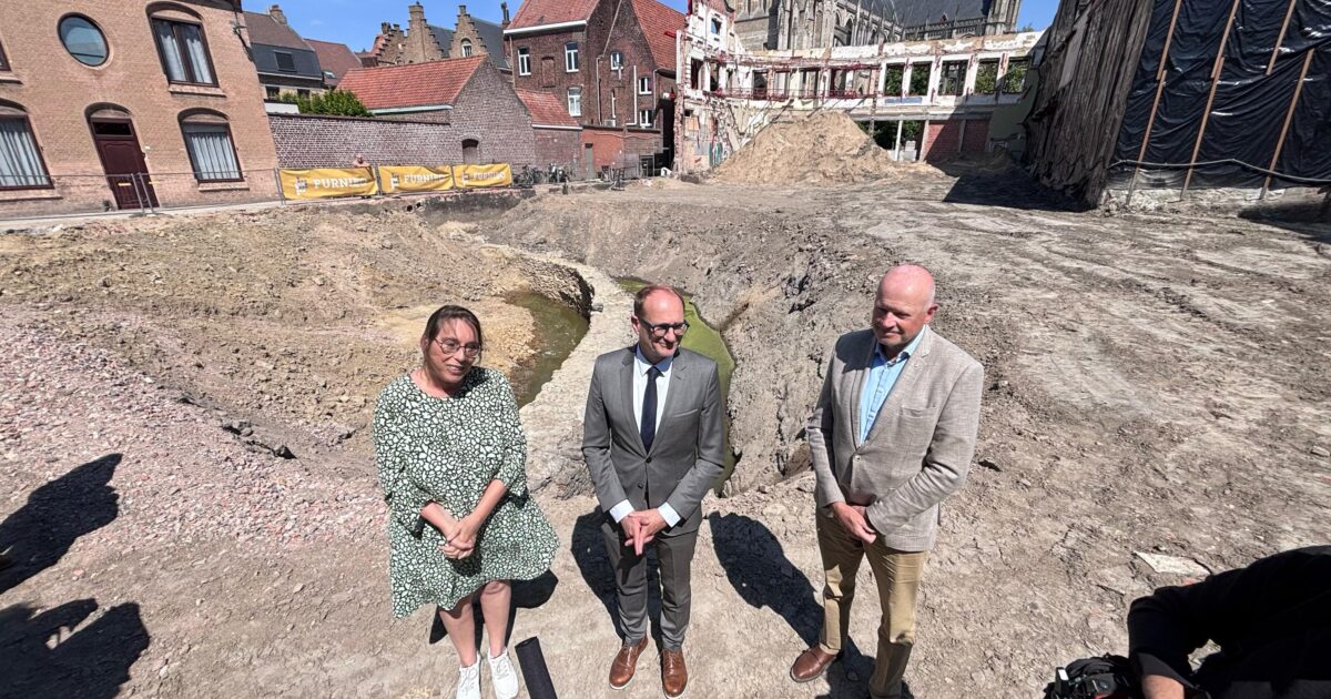 Muro del castillo medieval en Ypres desaparece nuevamente, pero obtiene