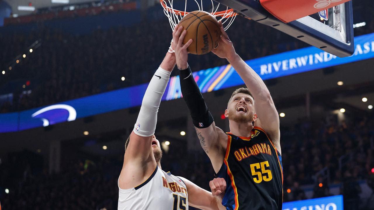 NBA: cumpleaños amargado para Hartenstein en los playoffs
