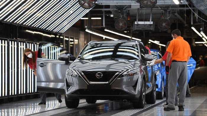 Nissan a Ax 15% de la fuerza laboral global y