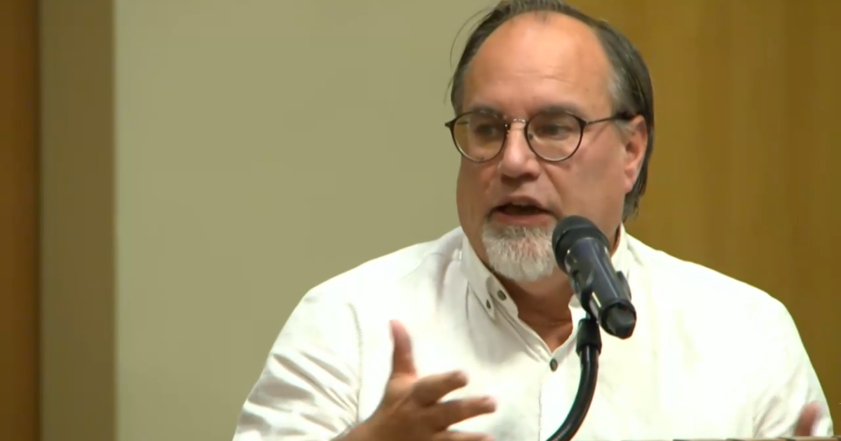 No hay juicio contra el alcalde Peter Roose en Veurne