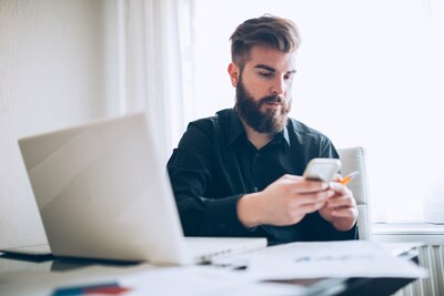 Nuevo fenómeno en el lugar de trabajo: la mitad de