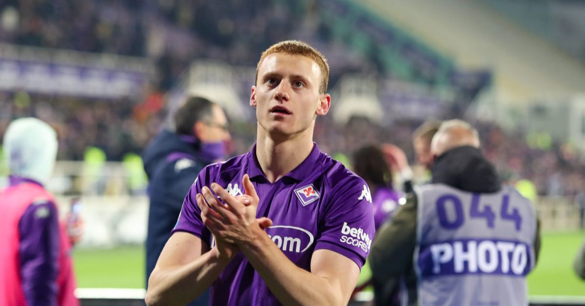 Oficial: Comuzzo se ha renovado con Fiorentina