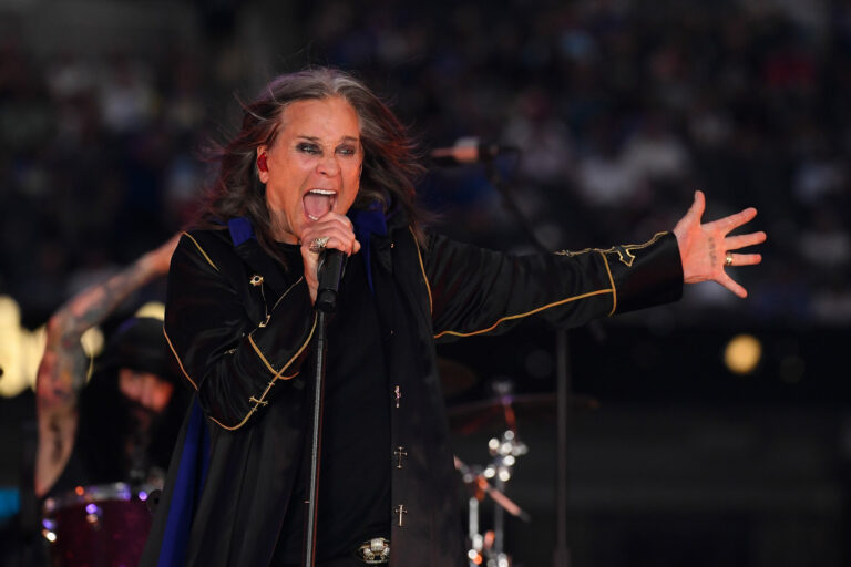 Ozzy Osbourne: área colgante para su salud