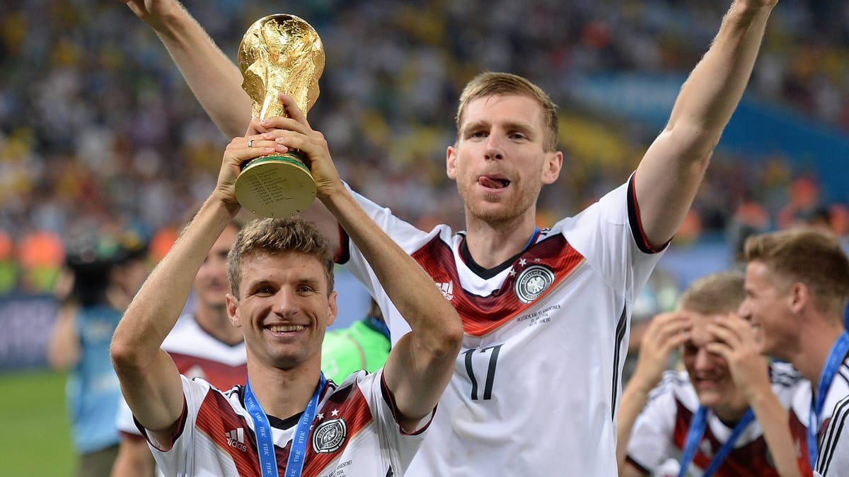 Per mertesacker: el campeón mundial vende millones de villas en
