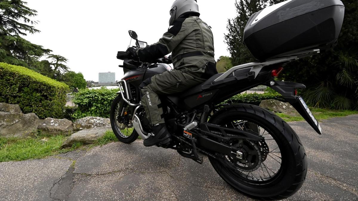 Pirelli Scorpion Trail III: Primer contacto en Honda Transalp