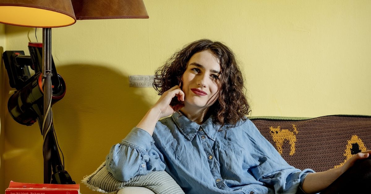 Por qué deberías mirar críticamente a los programas de entrevistas