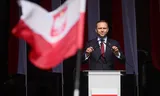 El candidato presidencial Karol Nawrocki ha sido desacreditado por informes sobre su propiedad de vivienda y atención informal. Foto Leszek Szymanski/EPA