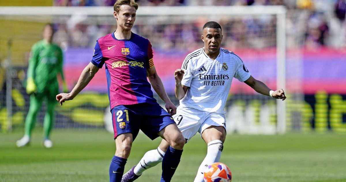 Riendo del Barça Capitán de Jong por daño y desgracia