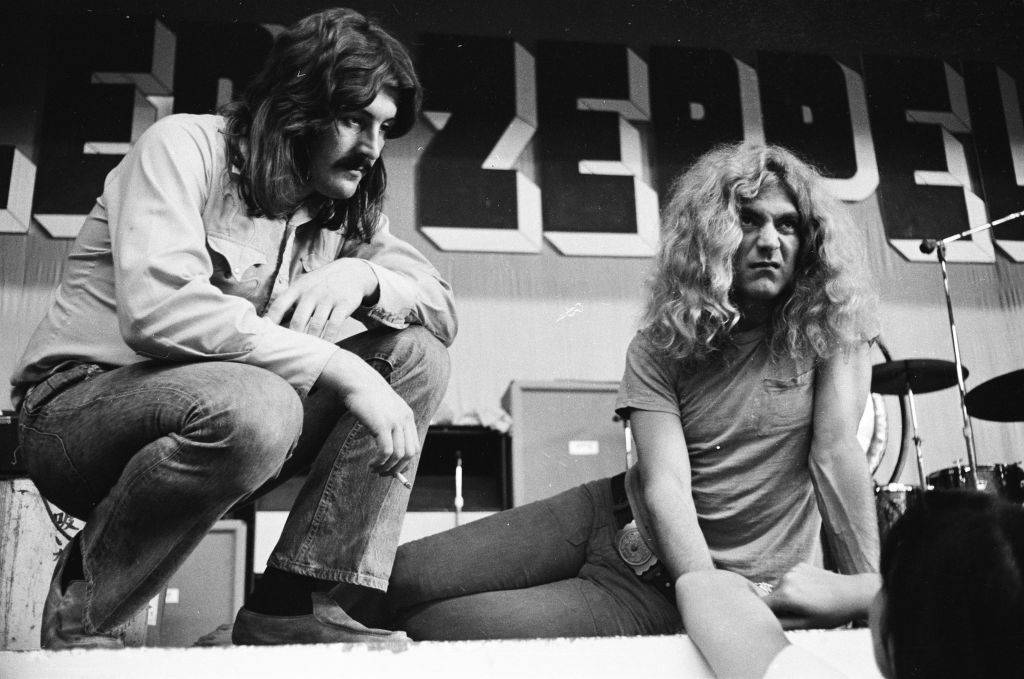 Robert todavía está planeando el baterista LED-Zeppelin John Bonham