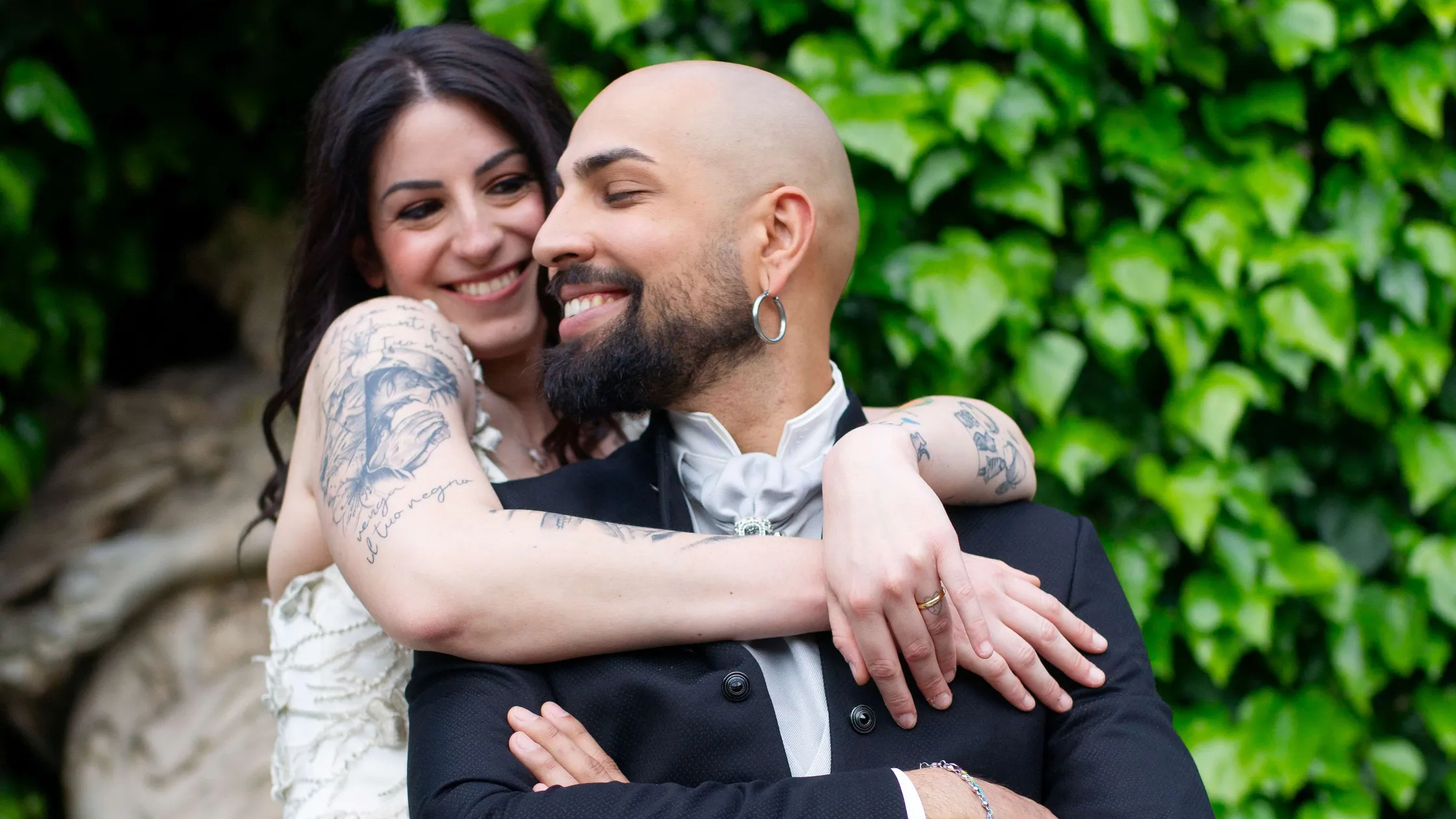 Sara y Nicola cada vez más enamorado, Adele y Giorgio