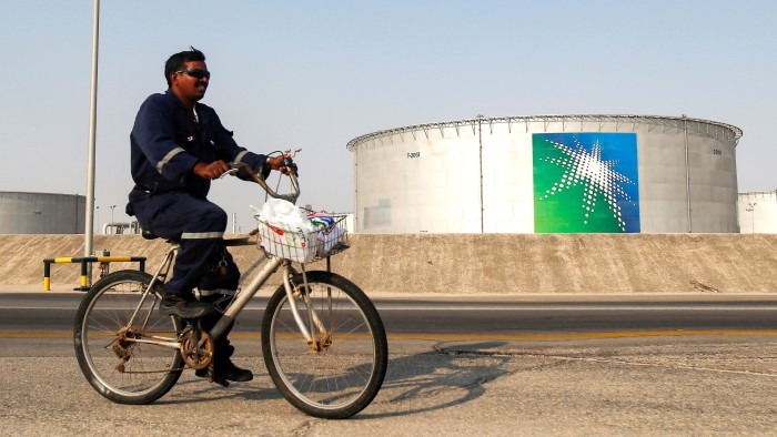 Saudi Aramco reduce su dividendo por $ 10 mil millones