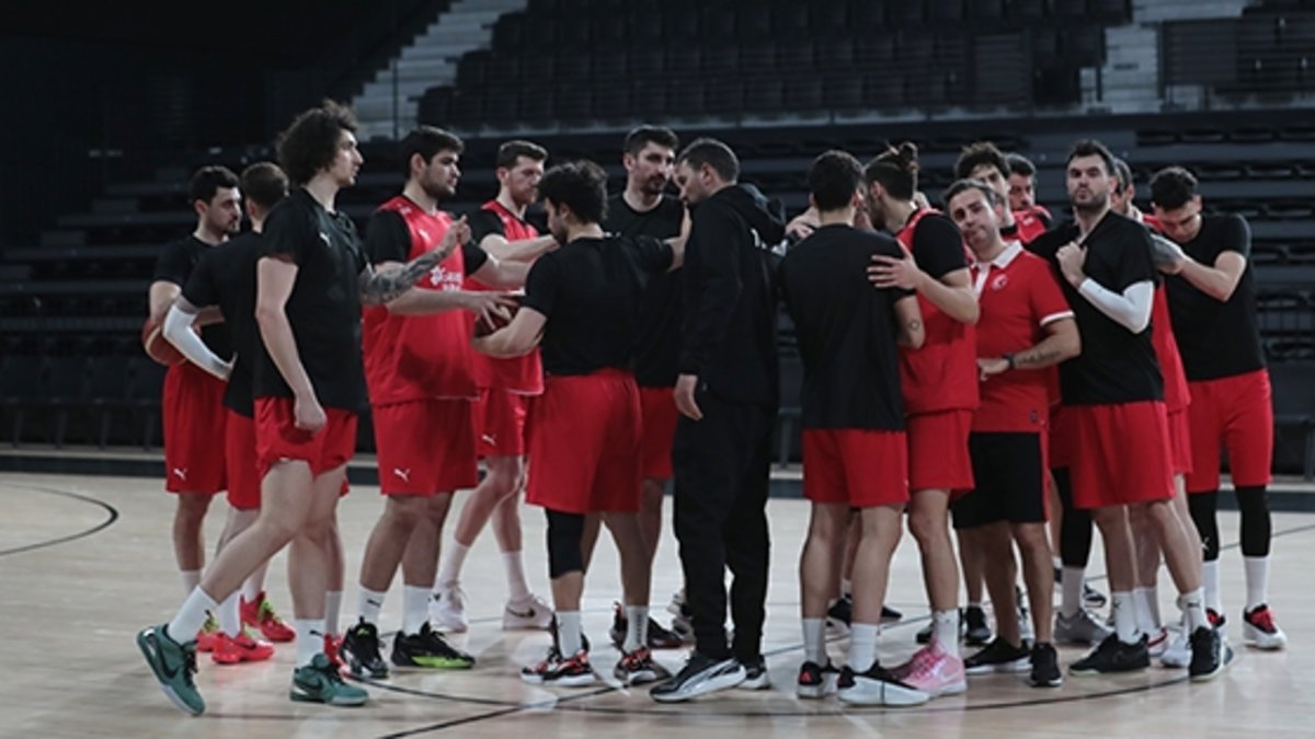 Se han anunciado los competidores de un equipo de baloncesto