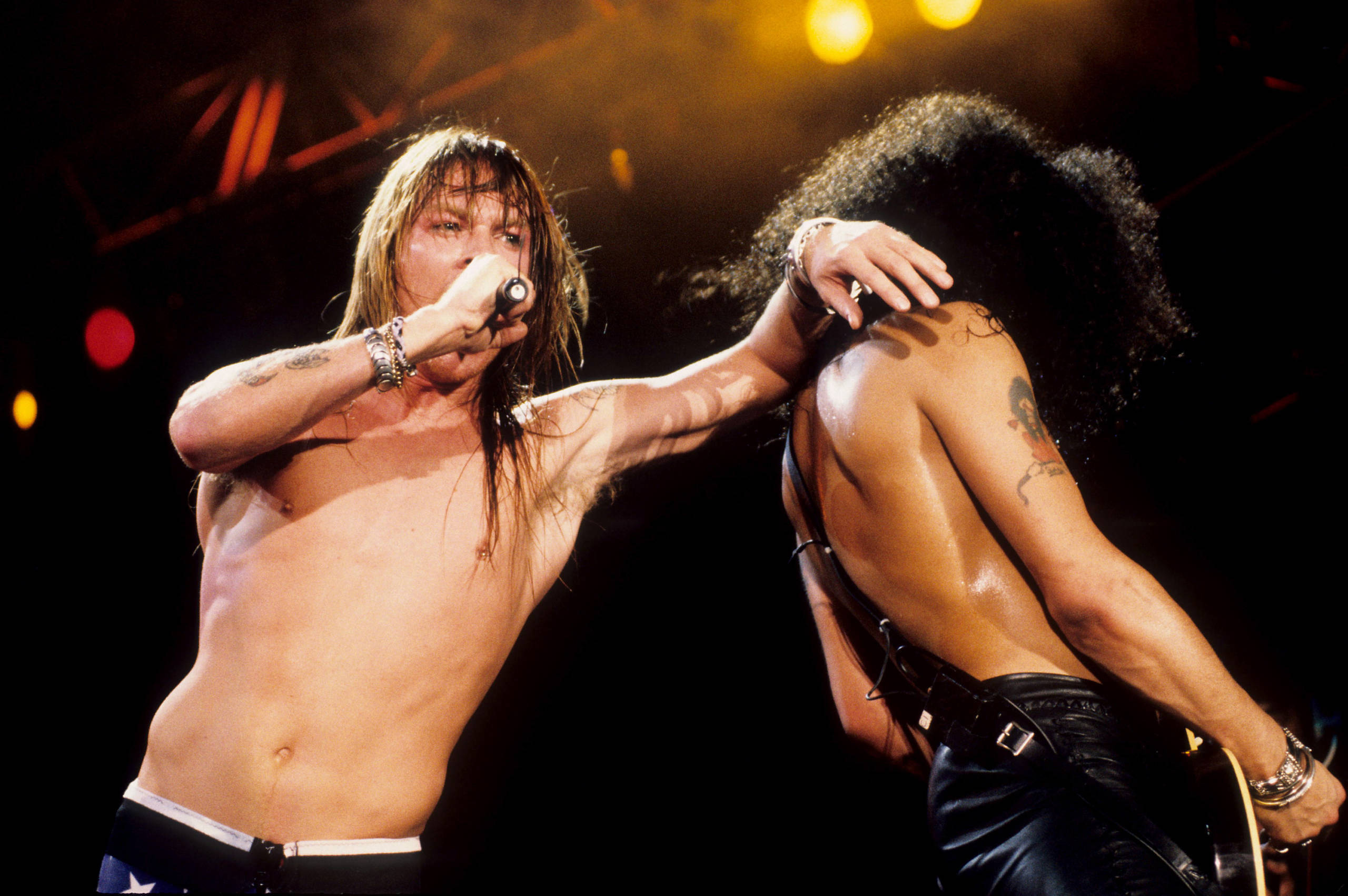 Slash: Por eso todos los cantantes estaban "simplemente malos" frente