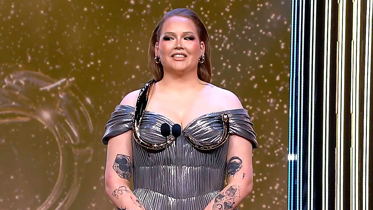 'Songfestival Box que también se ajusta a Nikkie de Jager