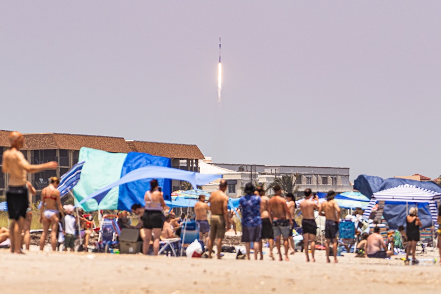 SpaceX, Anma Günü'nde 23 Starlink uydusu fırlattı.