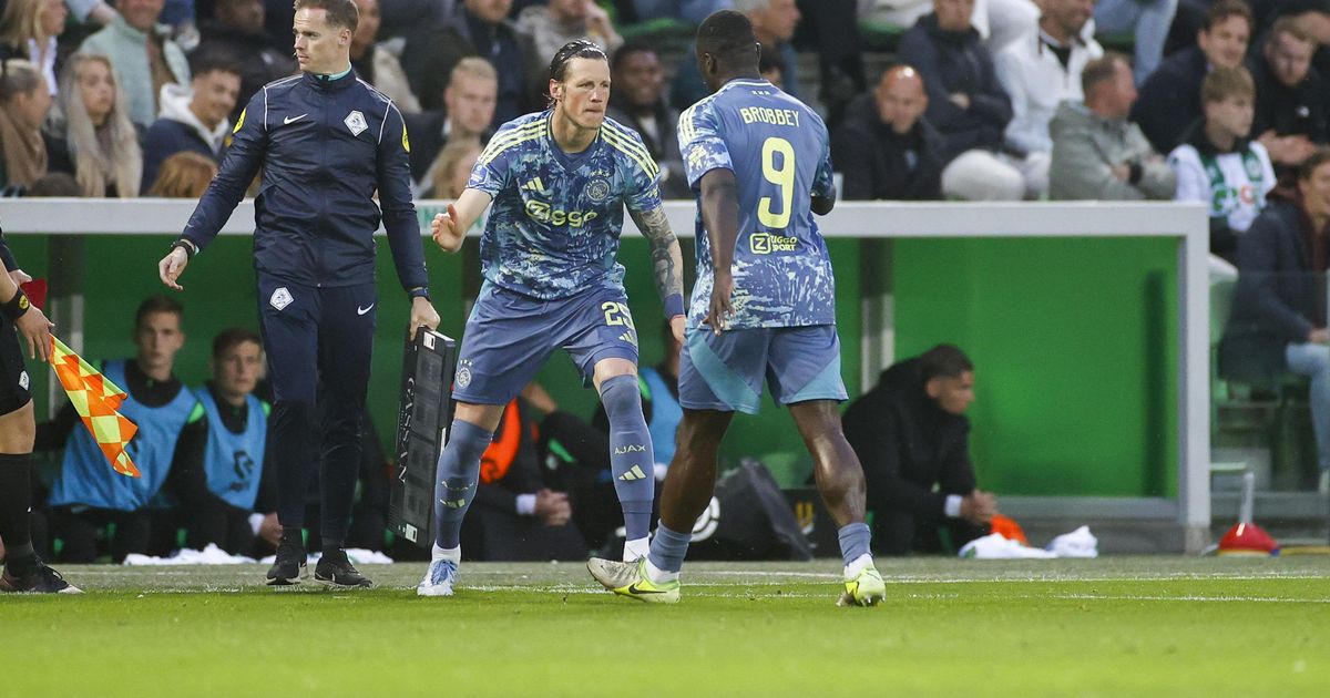 Sustituir Weghorst trae a Ajax a la cabeza nuevamente prácticamente