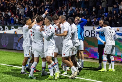Telstar y FC Emmen compiten por el último boleto para