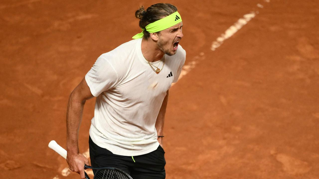Tenis en Roma: Zverev derrota a Fils y está en
