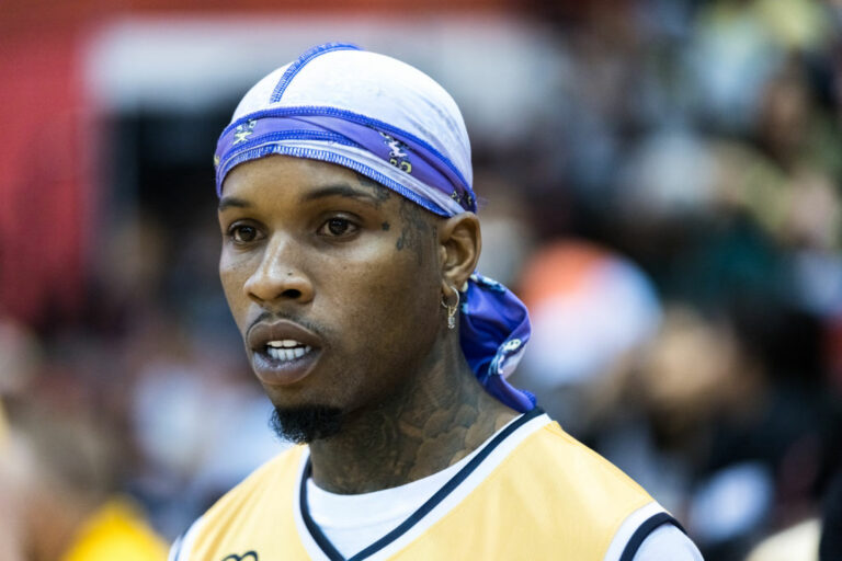 Tory Lanez: Ataque con 14 picaduras de cuchillo en la