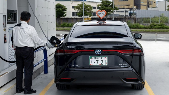 Toyota advierte el tiempo para desafiar el liderazgo de China