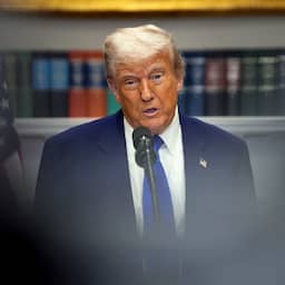 Trump llama a Putin durante dos horas, pero los incendios