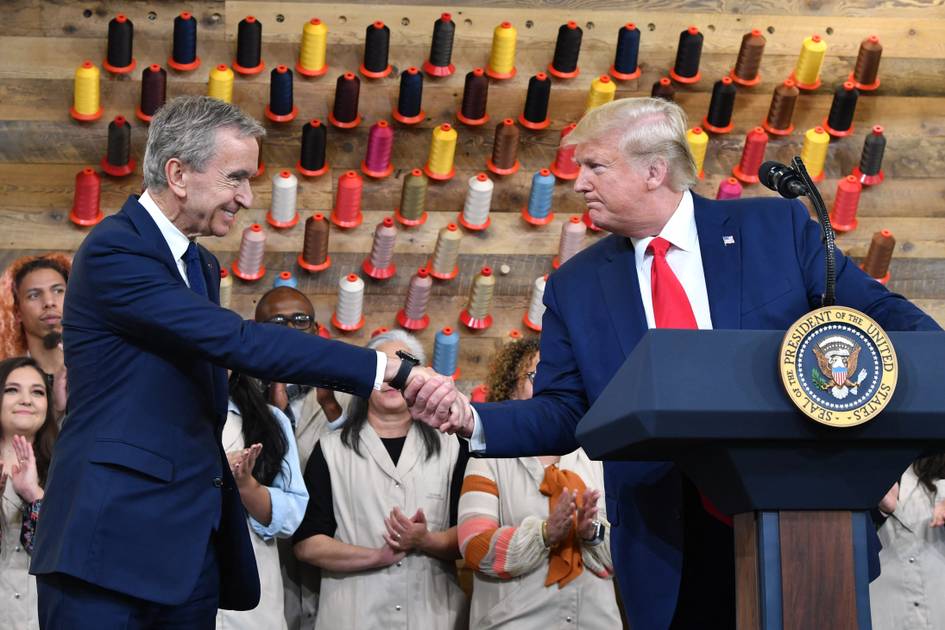 Trump recibe al jefe de LVMH, Bernard Arnault en la