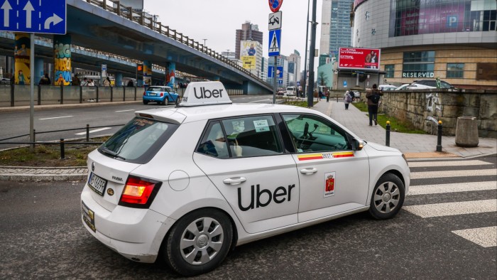 Uber alivia los temores por desacelerar la demanda de los